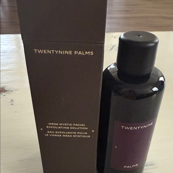 Twentynine Palms Exfoliating Solution - Black - Picture 1 of 6